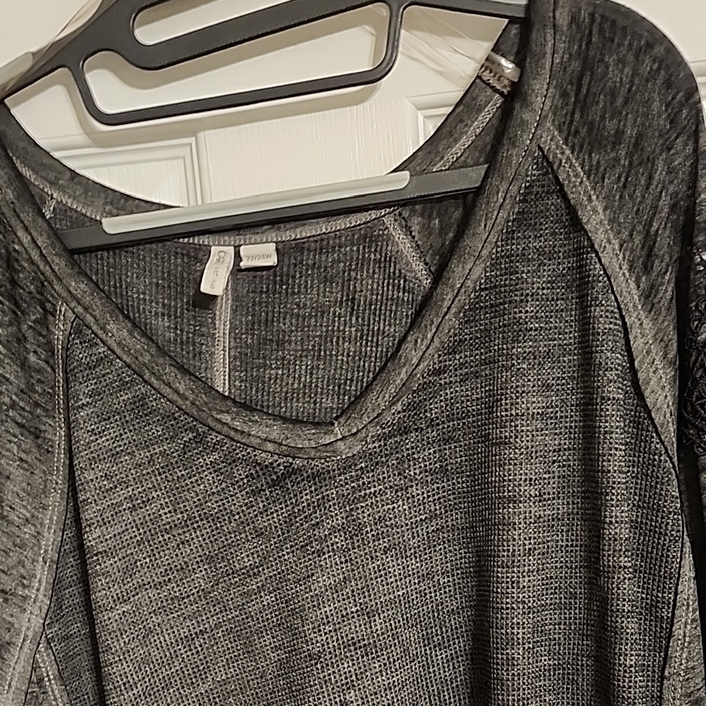 Cato Charcoal Lace Sleeve Blouse - Picture 6 of 6